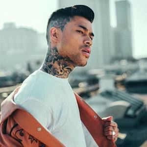 Meet your Posher, Adam